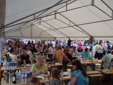 Valge peotelk PROFI Party soodsalt. Lavad ja telgid parima hinnaga. Peoinventari rent üle Eesti. Õllemööbel. Valge peotelk PROFI Party soodsalt. Lavad ja telgid parima hinnaga. Peoinventari rent üle Eesti. Õllemööbli rent.